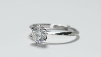 Emily Ring 040 0.5 Carat and 1.0 Carat